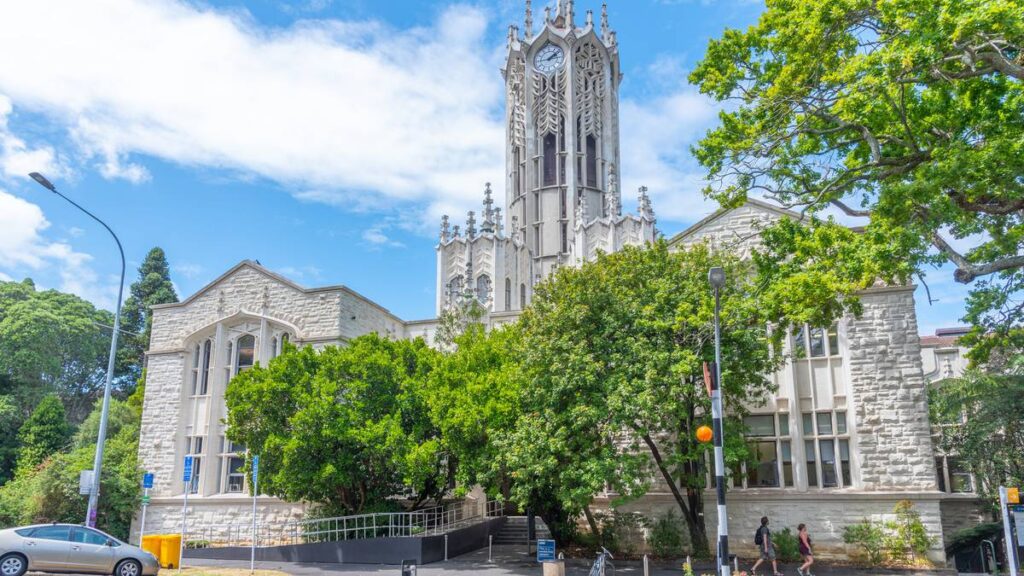 Học Bổng Đại Học Auckland Dành Cho Sinh Viên Việt Nam Xuất Sắc 2022-2023