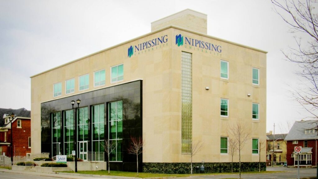 Nipissing University – Ngôi trường đại học mệnh danh thiên đường học tập số 1 Canada