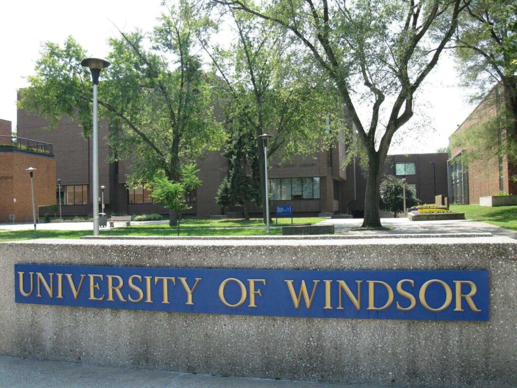 University of Windsor và 5 điều bạn cần biết