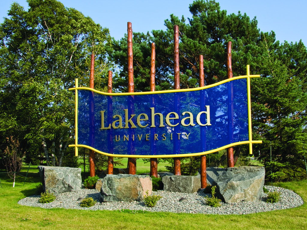 Lakehead University – Ngôi trường đại học nghiên cứu toàn diện số 1 Canada